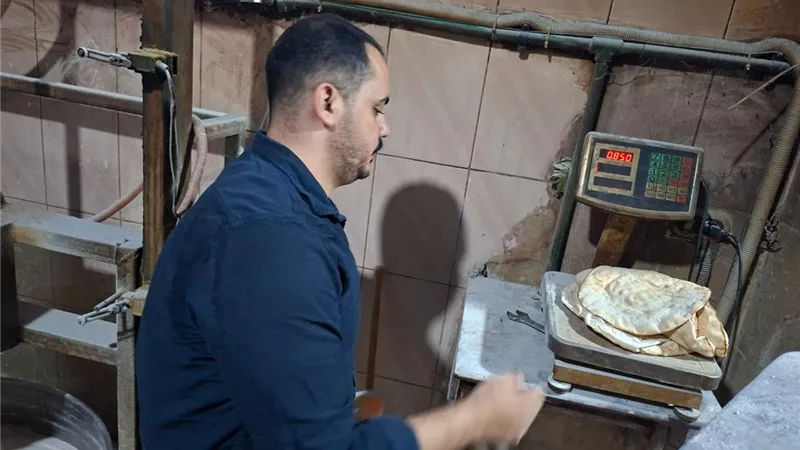 حملات مكثفة على المخابز بالغربية.. ضبط 2.6 طن دقيق مدعم 