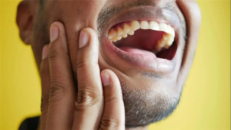 قبل أن تتفاقم المضاعفات.. 5 علامات تكشف نقص فيتامين B12 مبكرًا