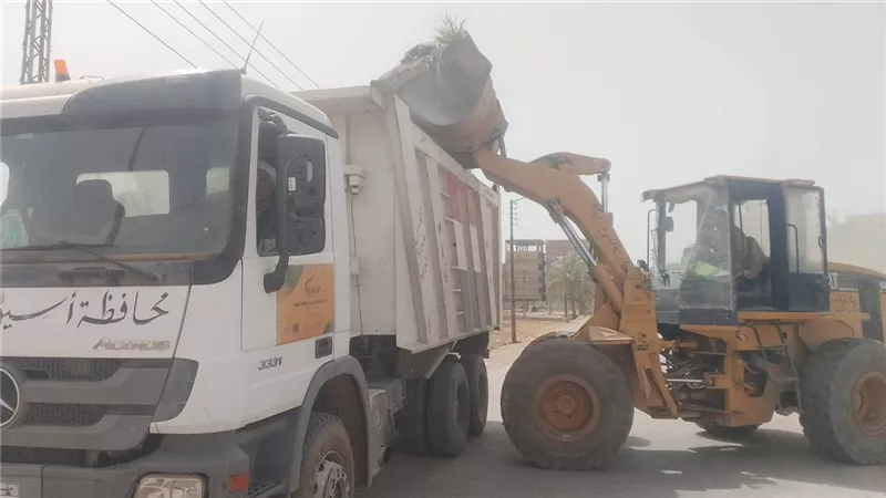 محافظ أسيوط: حملات مكبرة للنظافة ورفع المخلفات بشوارع وقرى مركز أبنوب 