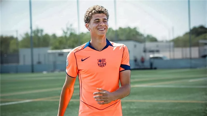 حمزة عبد الكريم يقود تشكيل برشلونة للشباب أمام ريال مدريد في كأس الأبطال