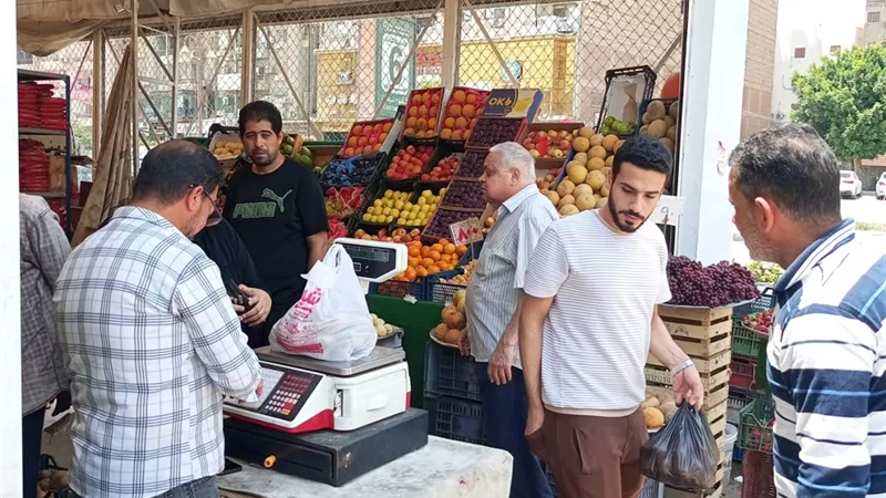 تخفيضات يومية بالمعرض الدائم للسلع الغذائية بحي شرق المنصورة