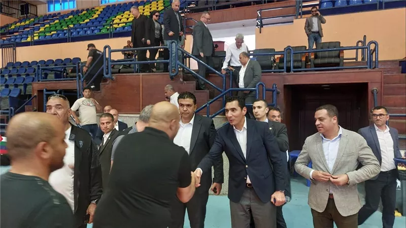 وزير الشباب والرياضة يتفقد المدينة الرياضية ويتابع تدريب فرق كرة اليد والملاعب