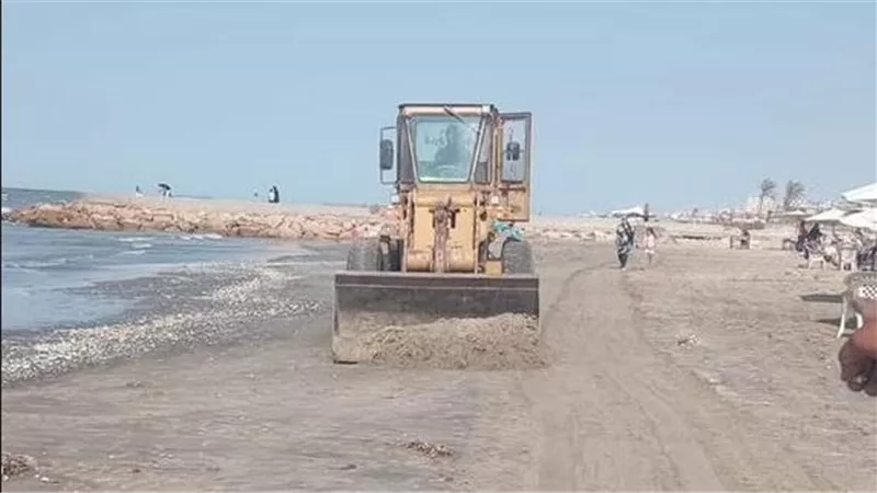 عطلة السبت.. بورسعيد تواصل حملاتها المكثفة لرفع الإشغالات والنظافة
