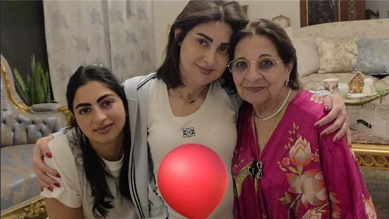 بعد تكريم منظمة الصحة العالمية.. هبة السويدي توجه رسالة مؤثرة لوالدتها وابنتها