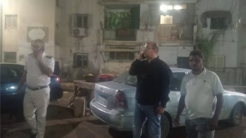 إصلاح كسر مفاجئ في ماسورة مياه حريق خلف مساكن الشهداء بالأربعين بالسويس 