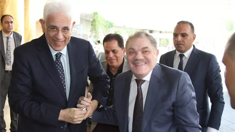 الدكتور سيد البدوي يصل إلى مقر المؤتمر العام لحزب العدل