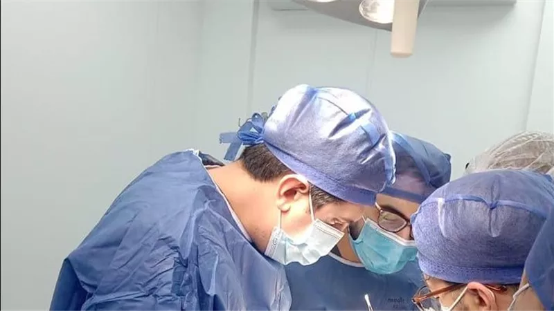 صحة الدقهلية: استئصال ورم دهني ضخم بالكتف لمريض خمسيني