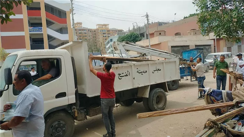 محافظ أسيوط: استمرار حملات رفع الإشغالات وتحسين مستوى الانضباط