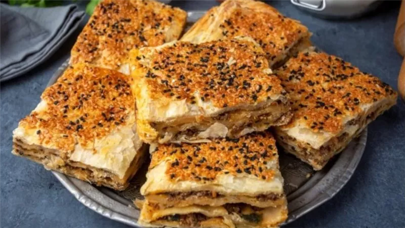 طريقة تحضير الرقاق باللحمة لسفرة عيد الاضحي الشهية  