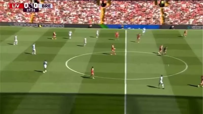 نتيجة وأهداف مباراة ليفربول وبرينتفورد الشوط الثاني (1-1) في الدوري الإنجليزي 