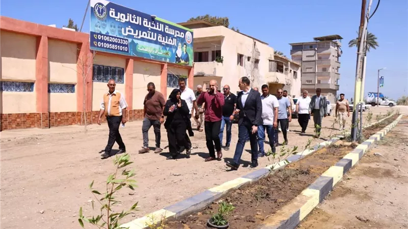 محافظ دمياط يتابع تطوير خمس قرى ضمن مبادرة «خطوة لقرية أفضل»