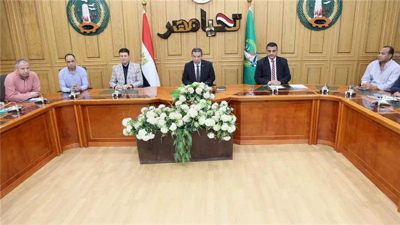 محافظ المنوفية يعقد اجتماعا لمناقشة الإجراءات للتعامل مع ارتفاع منسوب النيل