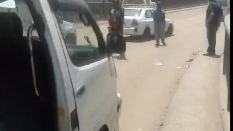 قبل عيد الأضحى.. رصد 3 مواقف عشوائية لسيارات السرفيس بالوراق والمنيرة والدقي