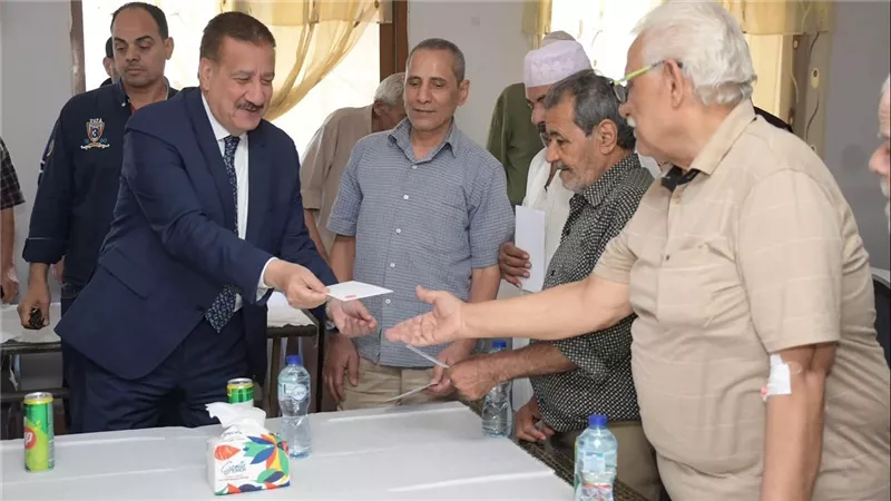 محافظ بورسعيد يتفقد دار 