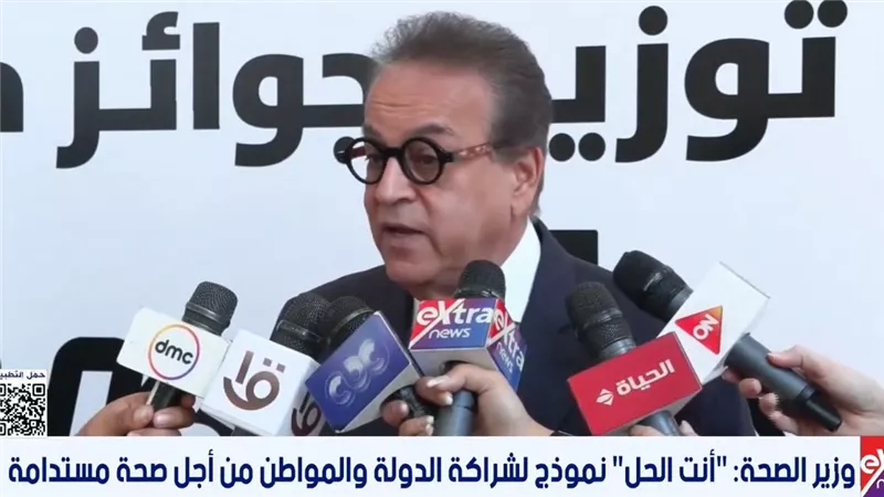 خالد عبد الغفار: 