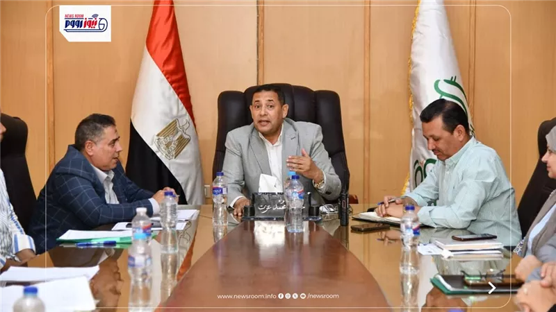 الشيمى يراجع مع رؤساء المدن بيانات المرحلة الأولى من الموجة 29 لإزالة التعديات