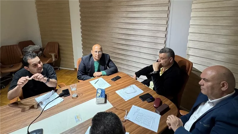منع رئيس تحرير «هنا القاهرة» شهرًا .. وأسبوعين لفريق الإعداد من ممارسة النشاط