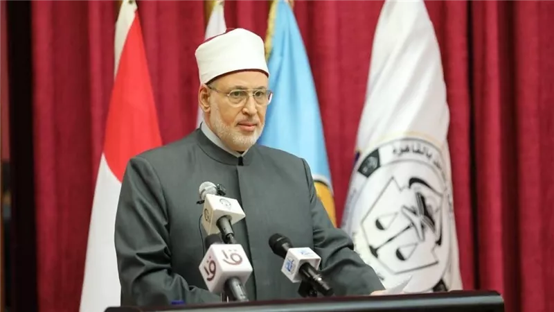 اغتنموا ساعاته بالذكر والتوبة.. نصائح الدكتور محمد الضويني في يوم الحج الأكبر