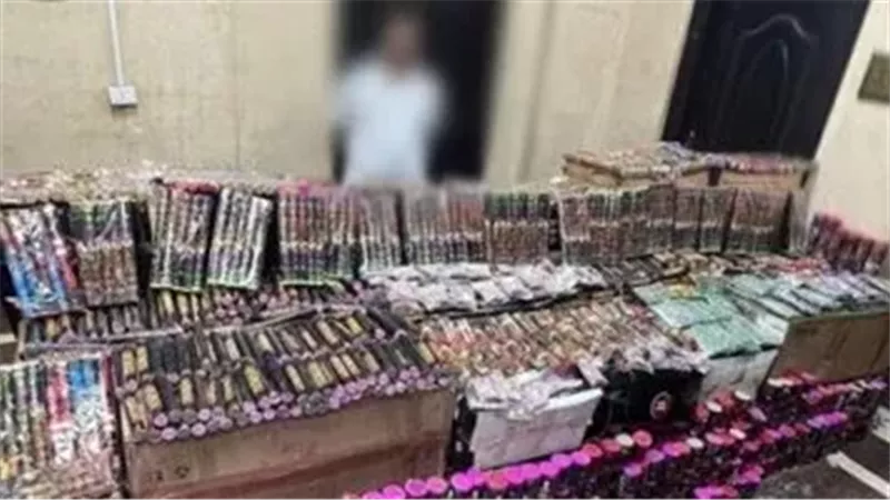 الأمن يواجه تجار الألعاب النارية المهددين لأمن الأطفال فى العيد