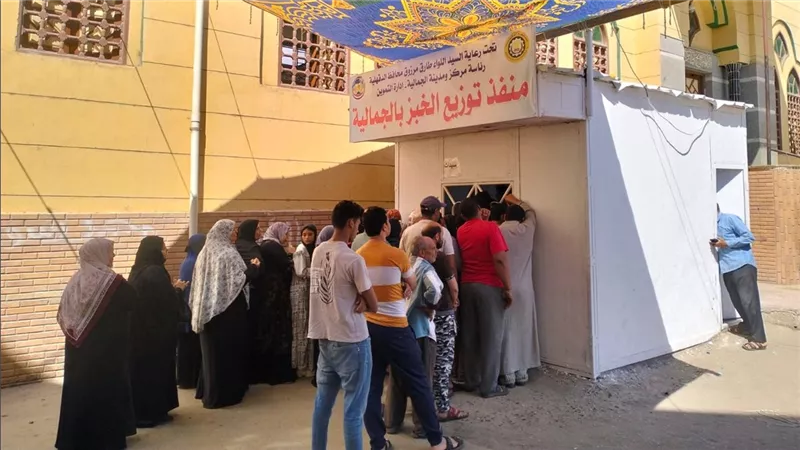 44 منفذا.. محافظ الدقهلية يؤكد انتظام مخابز المحافظة في إجازة العيد