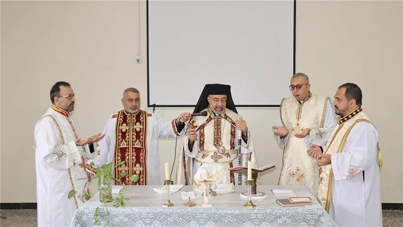 الأنبا إبراهيم يفتتح المؤتمر الإيبارشي التكويني السابع لخدام وخادمات التعليم 