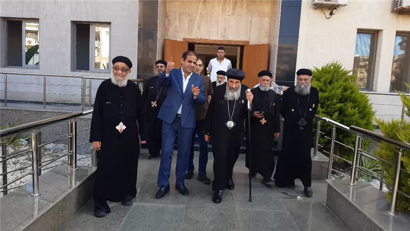 رئيس جامعة بورسعيد يستقبل نيافة الأنبا تادرس للتهنئة بعيد الأضحى