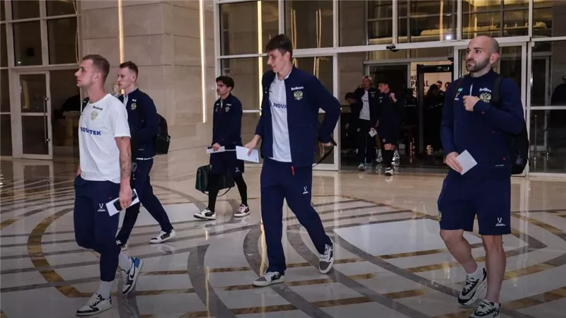 وصول بعثة منتخب روسيا إلى القاهرة استعدادا لمواجهة مصر وديا