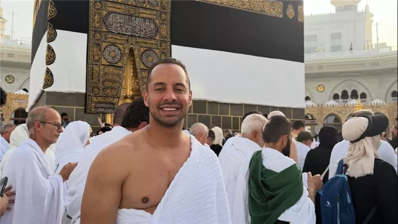 عمرو وهبة بعد الحج: أصبحت أغار من كل من سيؤدي الفريضة العام المقبل
