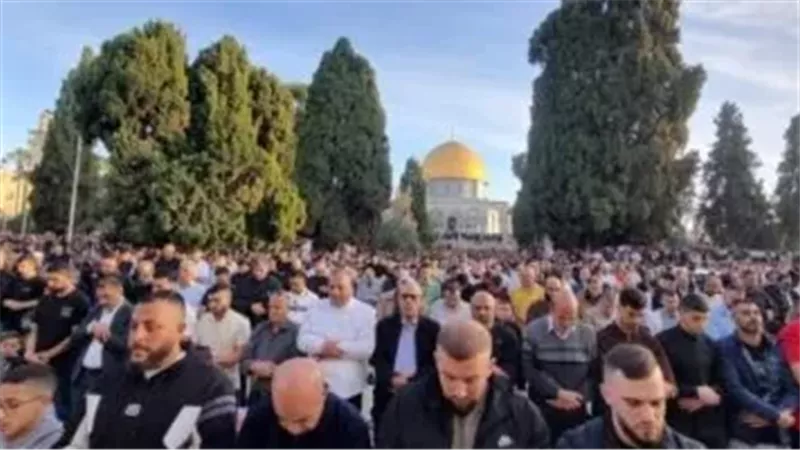 أيهما أفضل قراءة الآيات الطويلة في الصلاة أم القصيرة؟.. أمين الفتوى يجيب