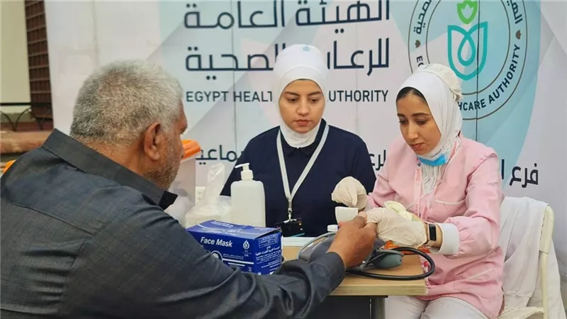 الرعاية الصحية: فرق ميدانية تتابع تنفيذ خطة التأمين الطبي لخدمة المواطنين
