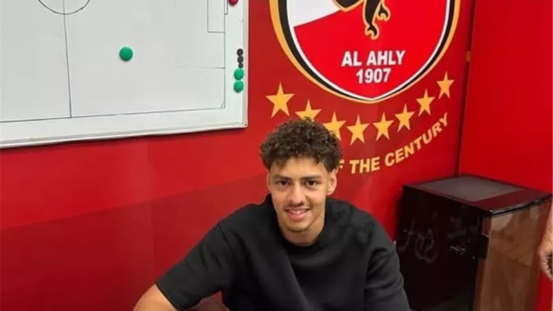 الأهلي يوافق على احتراف لاعبه زياد أيوب في البرتغال