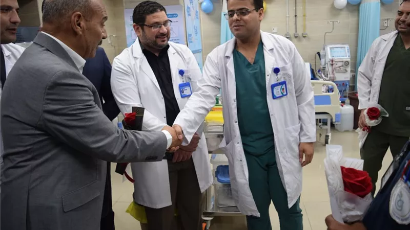 محافظ السويس يتفقد مستشفى الجهاز الهضمي والكبد والمناظير 