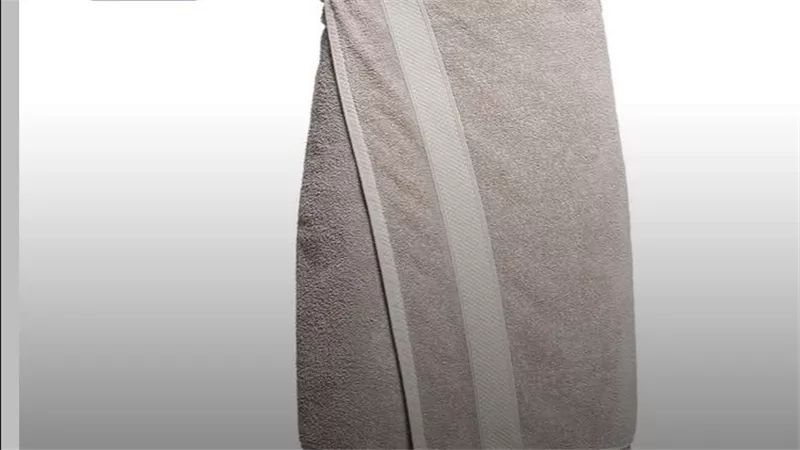 دار Balenciaga تطلق تنورة على شكل فوطة حمام بـ920 دولارا            
