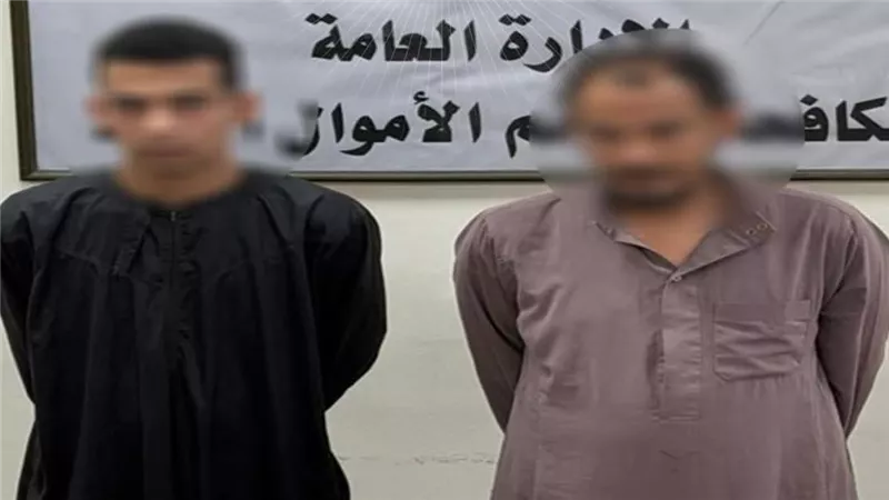 التحقيق مع شخصين بتهمة الاستيلاء على أموال المواطنين بانتحال صفة موظفي بنك