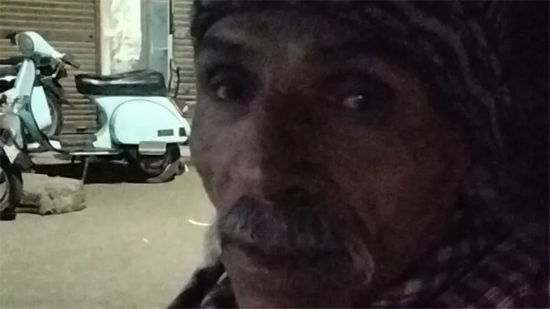 “نفسي ابني يعيش مستور”.. سائق توكتوك بالغربية يستغيث: بشتغل أكتر من 13 ساعة