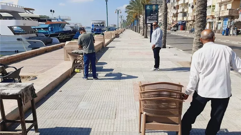 رفع 64 حالة إشغال طريق بمدينة رشيد خلال حملات مكثفة ثاني يوم العيد