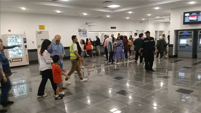 إقبال كبير على قطارات مونوريل شرق النيل في ثاني أيام عيد الأضحى المبارك | صور 
