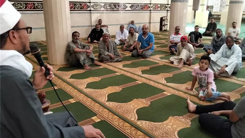  296 درسا بالمساجد المحورية بأسيوط عن فضل أيام التشريق الثلاثة