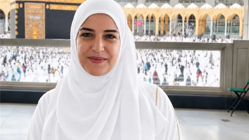 أهالي رشيد يشيعون جثمان المحامية نهاد السيد إلى مثواها الأخير