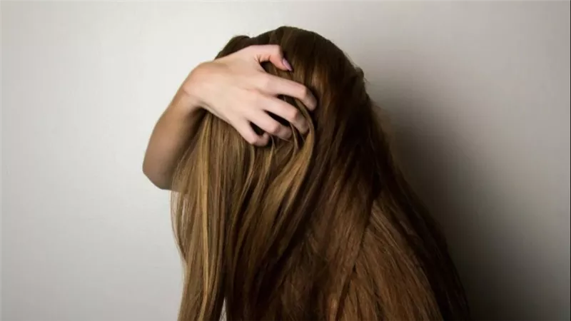 إحذري ليست مجرد وجبة.. طعامك قد يتسبب في تساقط شعرك؟