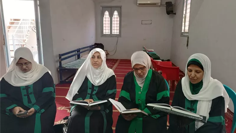 صحح مفاهيمك..قافلة دعوية لواعظات الأقصر للتوعية بنظافة الأبدان في العيد 