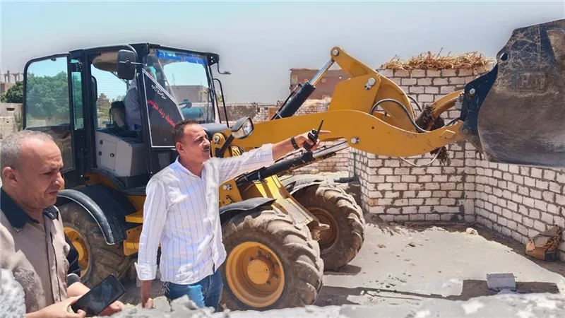 محافظ أسيوط: إزالة فورية لـ5 حالات تعدي على أراضي زراعية بأبوتيج 