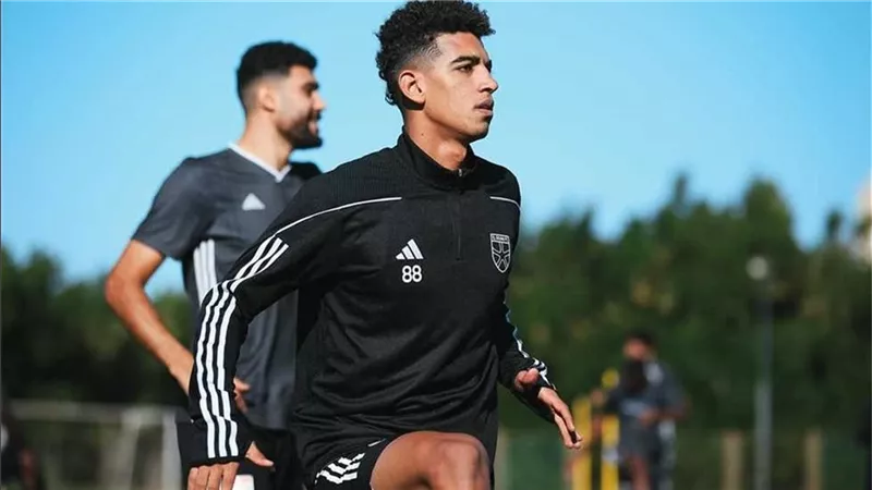 أحمد محمود يعلن عودته للزمالك بعد نهاية إعارته للاتحاد السكندري