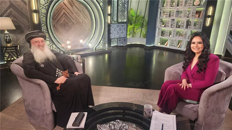 الأنبا بولا يحذر من الزواج الصوري والهجرة عبر التحايل