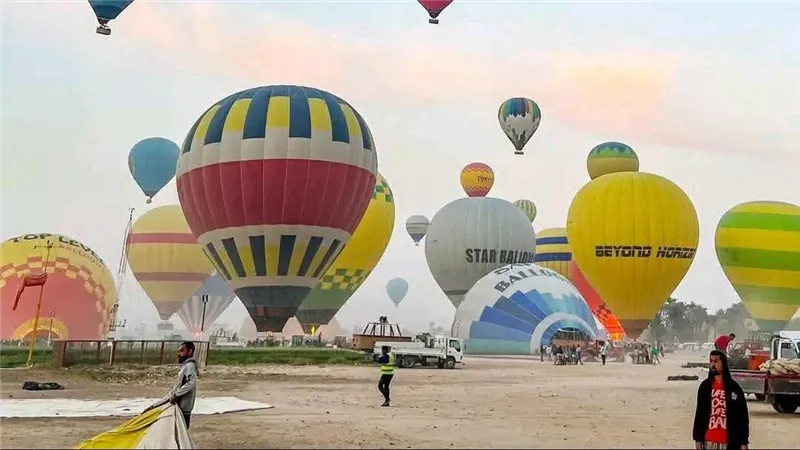إلغاء آخر رحلات البالون قبل التوقف الصيفي.. والرياح كلمة السر