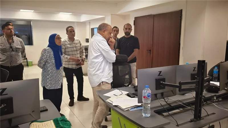 في زيارة مفاجئة بالعيد.. وزير الكهرباء يتابع العمل بشمال القاهرة