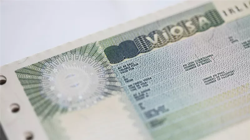 بوابة محتملة للجواسيس.. التأشيرات الأيرلندية للروس تفتح جدلا أمنيا في بريطانيا