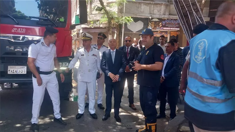 دون وقوع خسائر بشرية.. محافظ القاهرة يتابع إخماد حريق بالدرب الأحمر