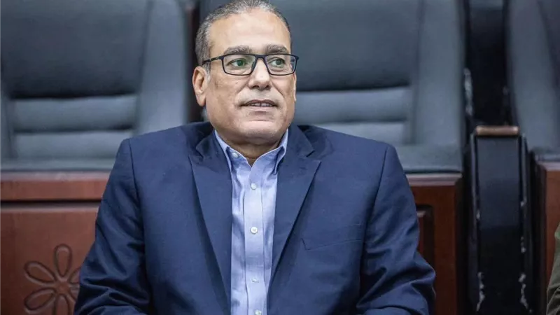 مصطفى عزام: فيفا يراجع مصروفات اتحاد الكرة 3 مرات سنويًا.