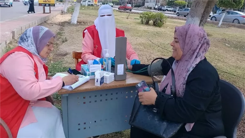 فرق المبادرات الصحية بدمياط قدمت 3184 خدمة طبية للمواطنين خلال عيد الأضحى
